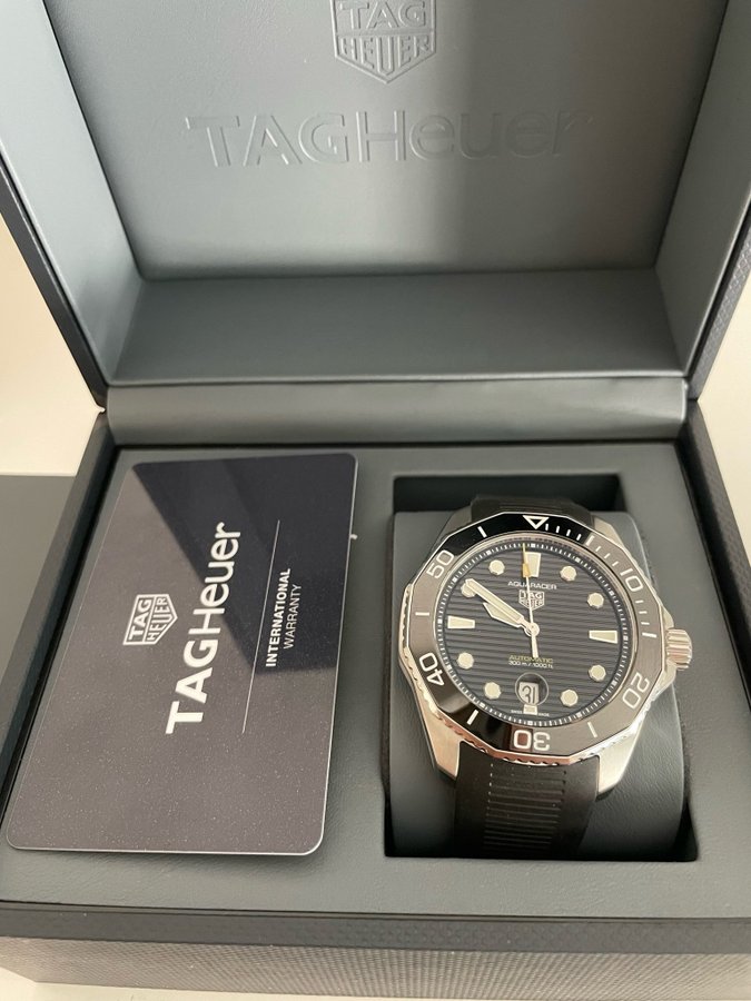 TAG Heuer Aquaracer 43mm 2024 *NY*modell med äkthetsintyg  kvitto originalbox