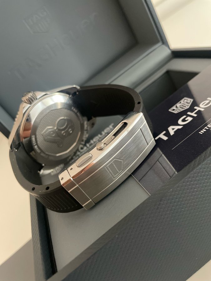 TAG Heuer Aquaracer 43mm 2024 *NY*modell med äkthetsintyg  kvitto originalbox