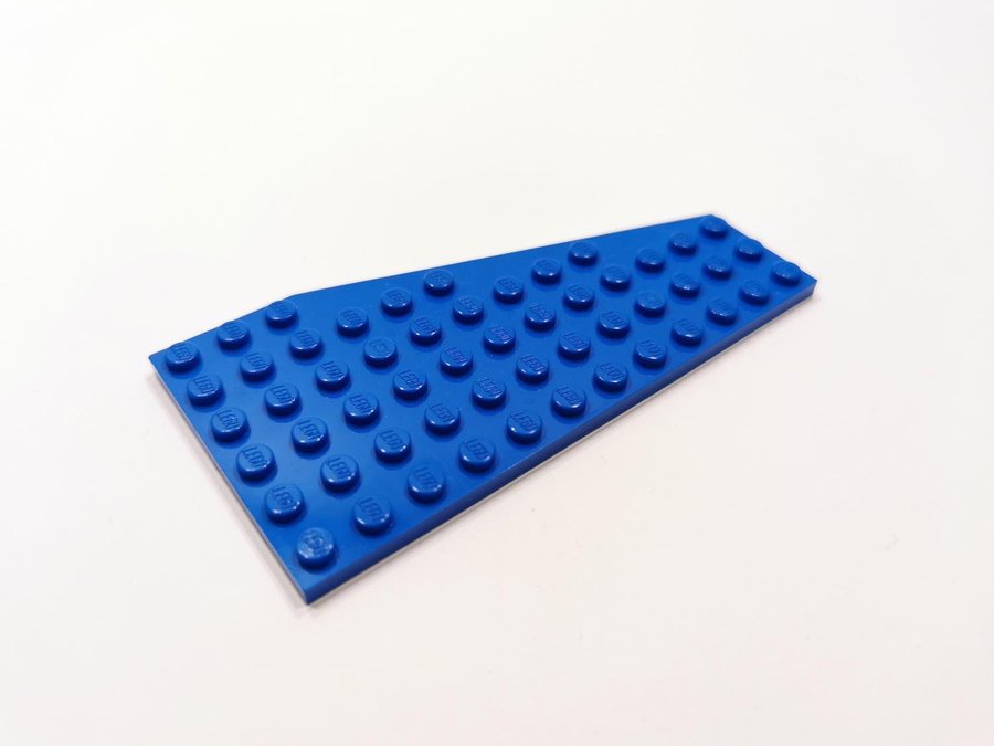 Lego - wedge - vinge - plate - vänster - 12x6 - part 30355 - blå