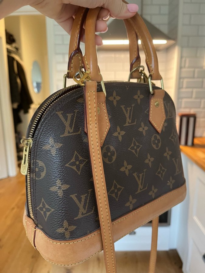 Louis Vuitton Alma bb