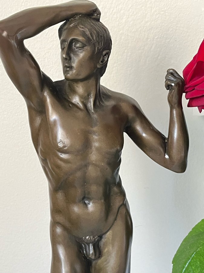 Skulptur i brons efter Rodin ”Bronsåldern" h 45 cm