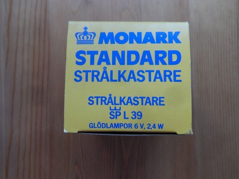 Ny Monark framlykta till äldre cyklar. Med fäste och kabel. NOS. Retro