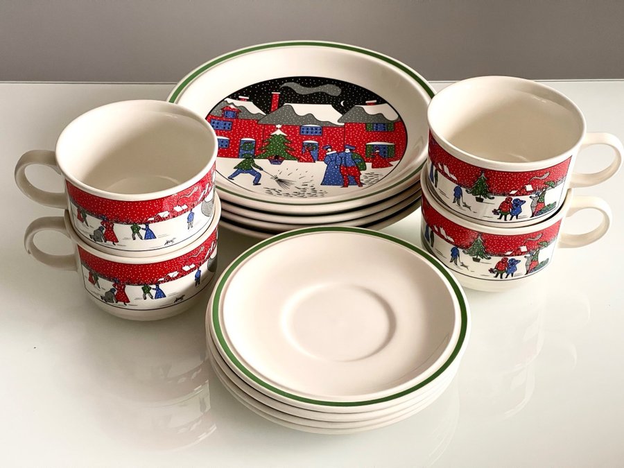 STAFFORDSHIRE, ” GRINDLEY ” KAFFEKOPPAR MED JULMOTIV