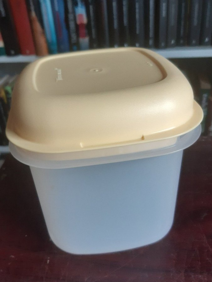 Tupperware ishink