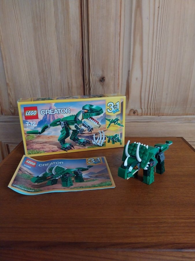 LEGO Creator 3-i-1 Dinosaurie 31053