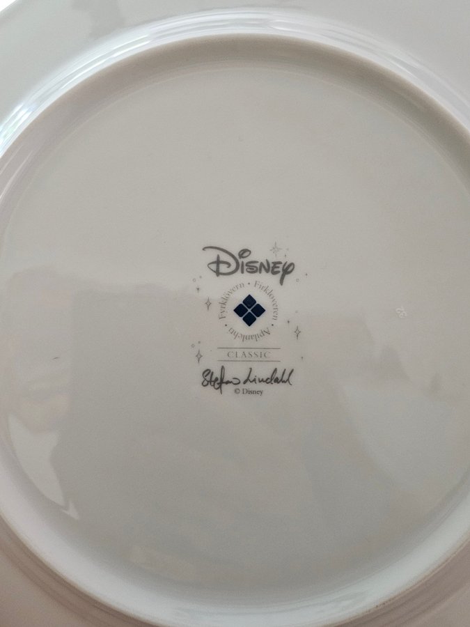 Fyrklövern Disney Jul mattallrik Kalle Anka