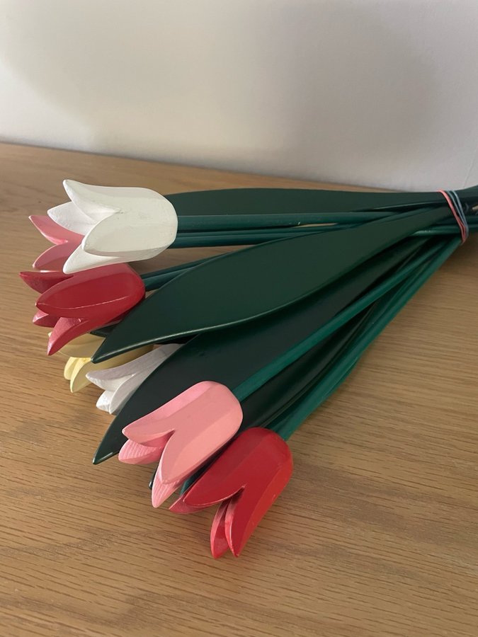 Trätulpaner träblommor tulpan med blad retro vintage jul advent