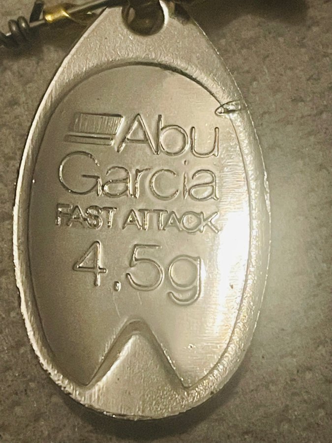 ABU GARCIA FAST ATTACK SPINARE .Väger 4,5 gr -Styck