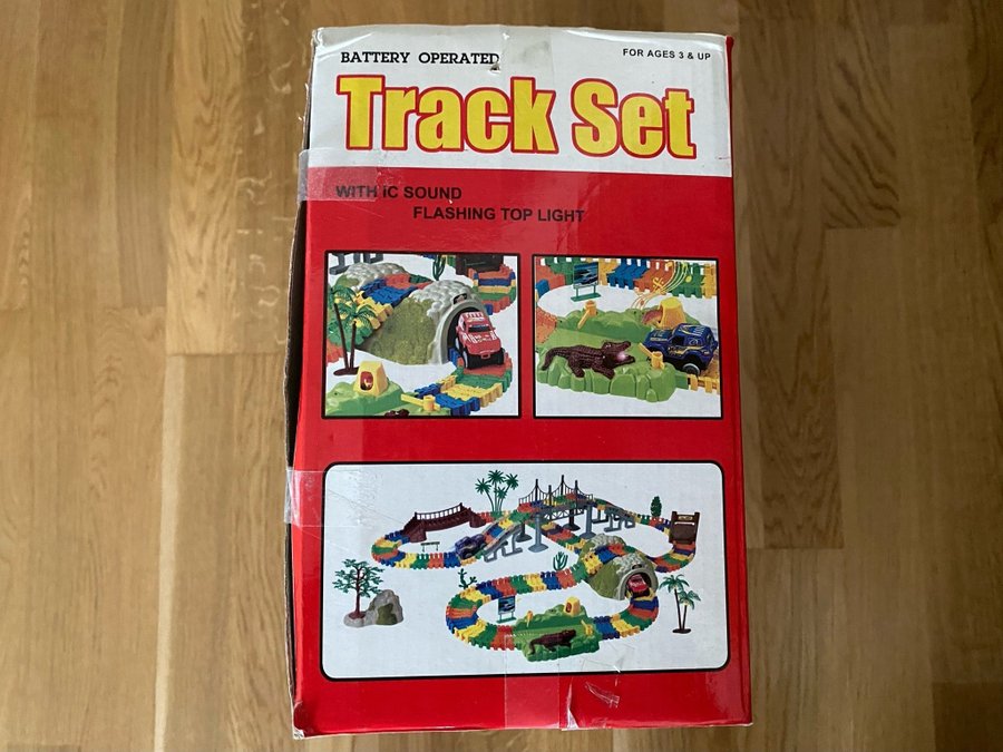 Track Set Super Fangle Battery Operated 270PCS