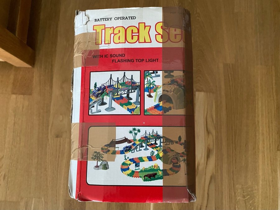 Track Set Super Fangle Battery Operated 270PCS