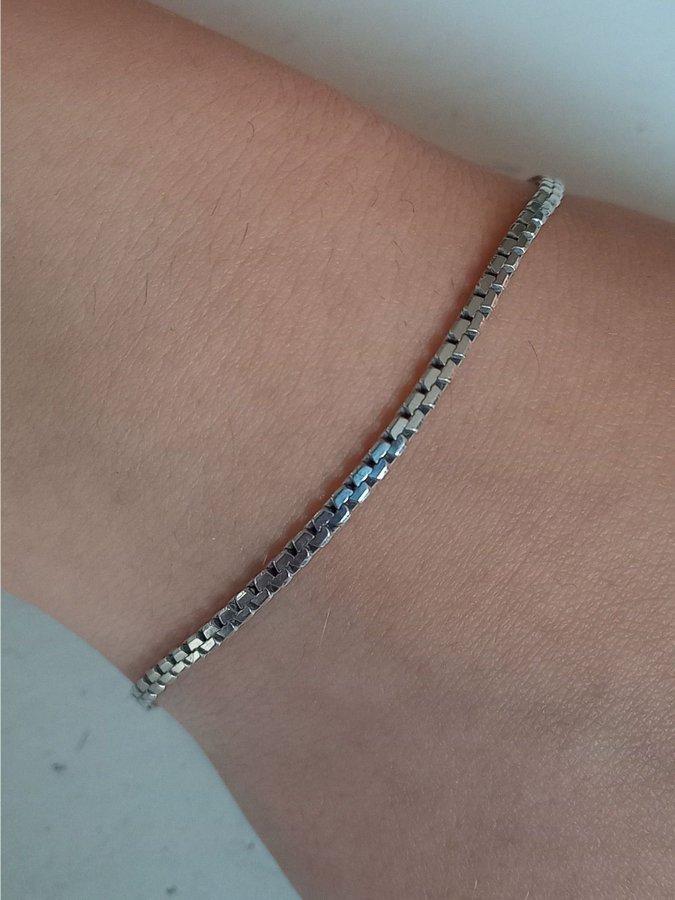 Minimalistisk ARMBAND äkta silver 835 manglad pansar