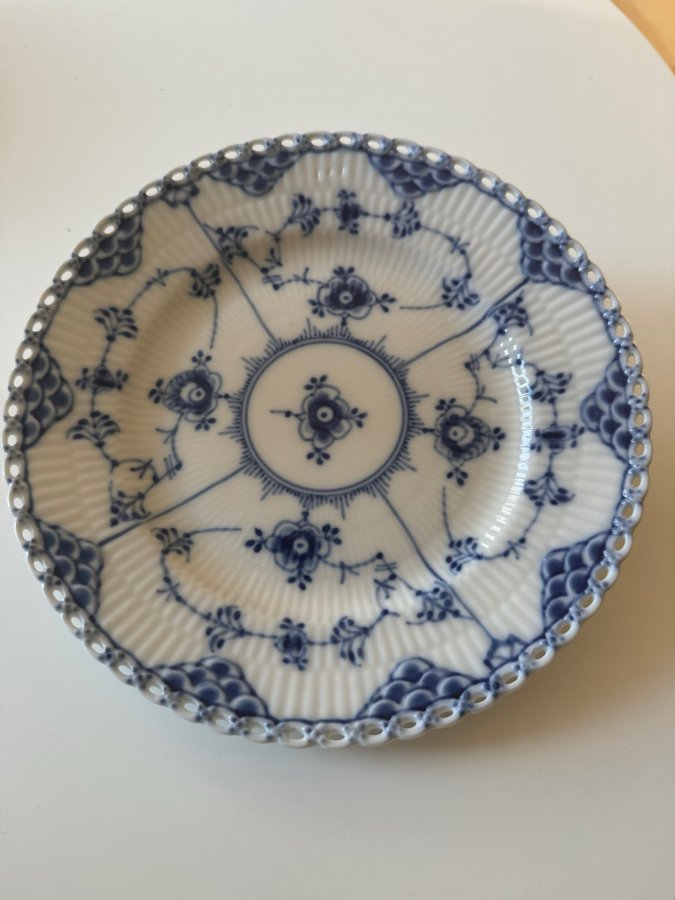 Royal Copenhagen Musselmalet nr 1087