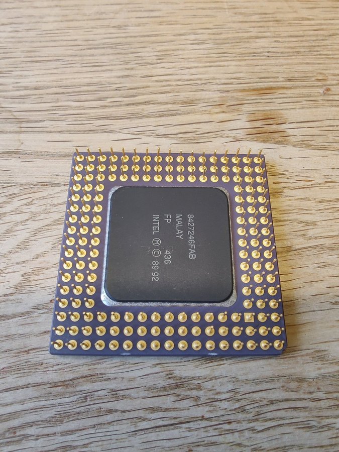 INTEL i486 SX 33MHz - RETRO