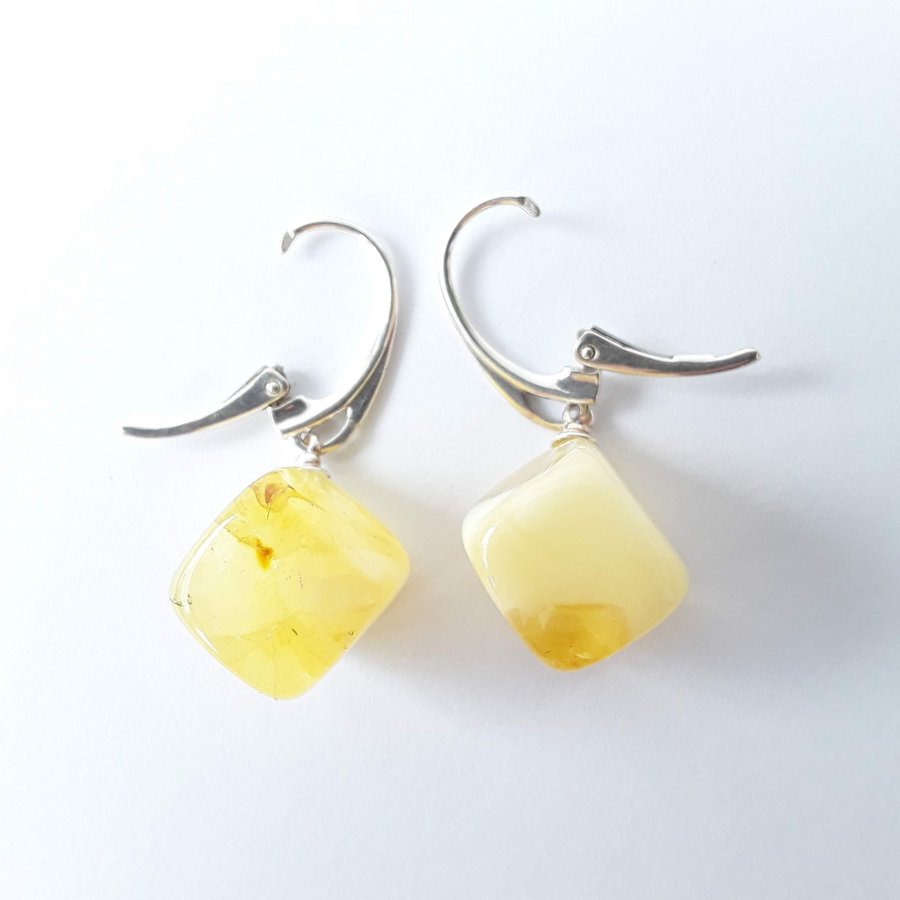 Baltic amber gemstone cube and 925 sterling silver dangle earrings lever back