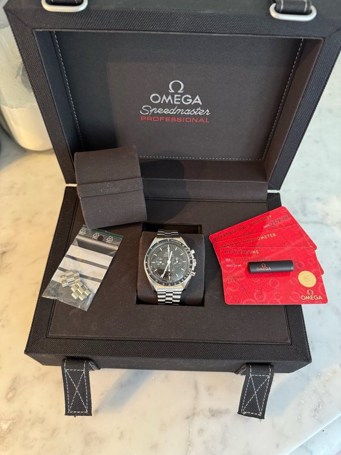 Omega Speedmaster Moonwatch Professional 2023