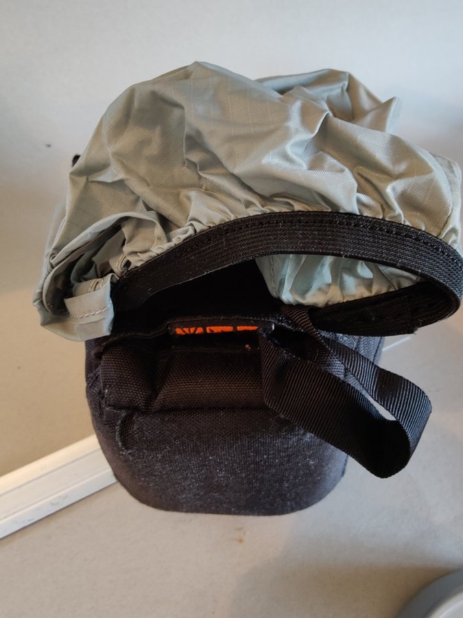 Kameraväska LowePro 10B x 10 D x 15H för DLSR + optik