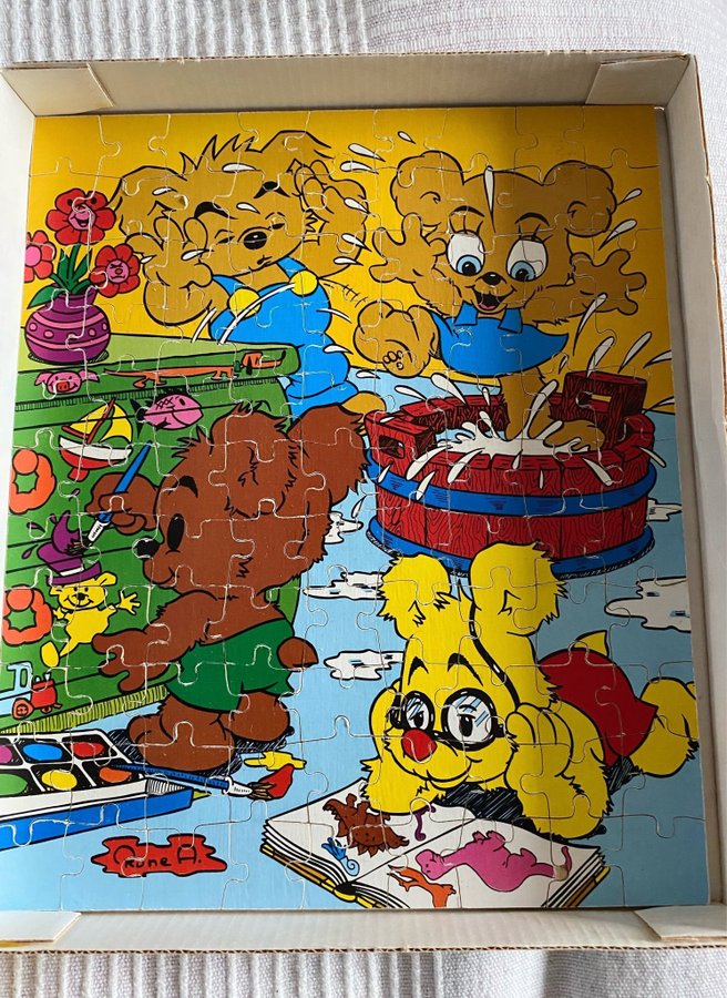 Träpussel från 80 talet , Bamse från Kärnan 100 bitar