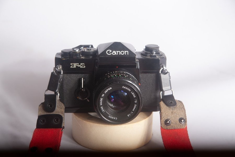 Canon F-1