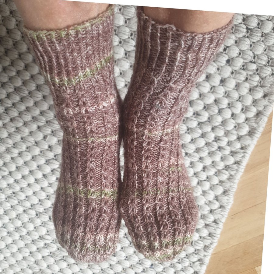 Hemstickade sockor