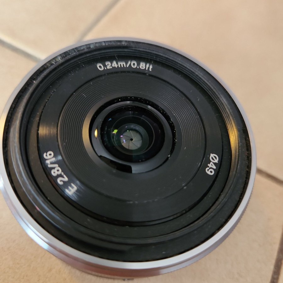 Sony 1.8/16 Objektiv