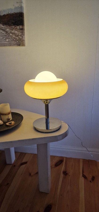 Ny! Bauhaus Macaron Egg tart Golvlampa i glas -70 tals retro