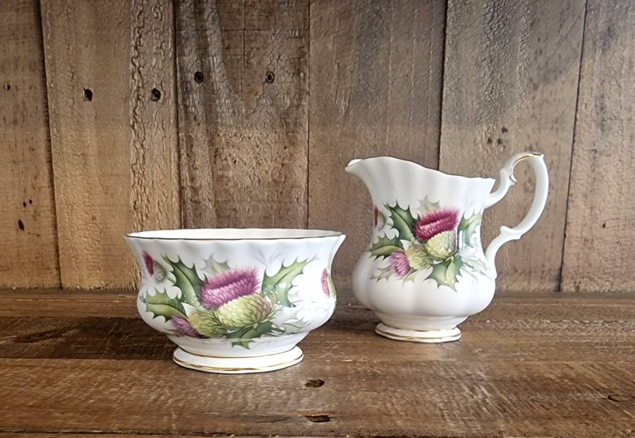 Royal Albert Highland Thistle sockerskål och kanna i perfekt skick bone china