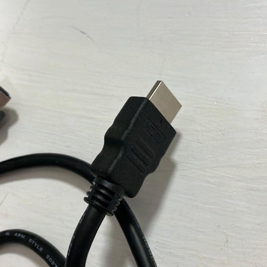 HDMI-kabel cirka 2.5 meter