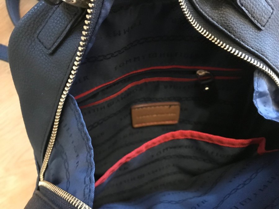 Tommy Hilfiger ryggsäck, marinblå