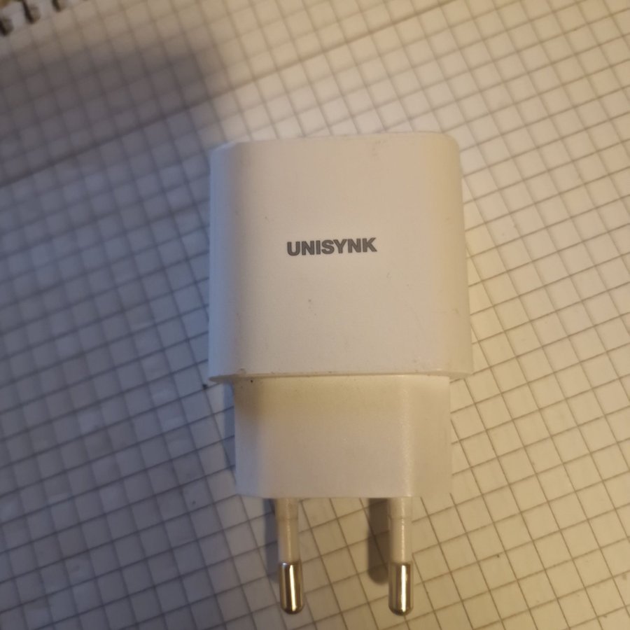 USB-C PD Charger 20W Slim