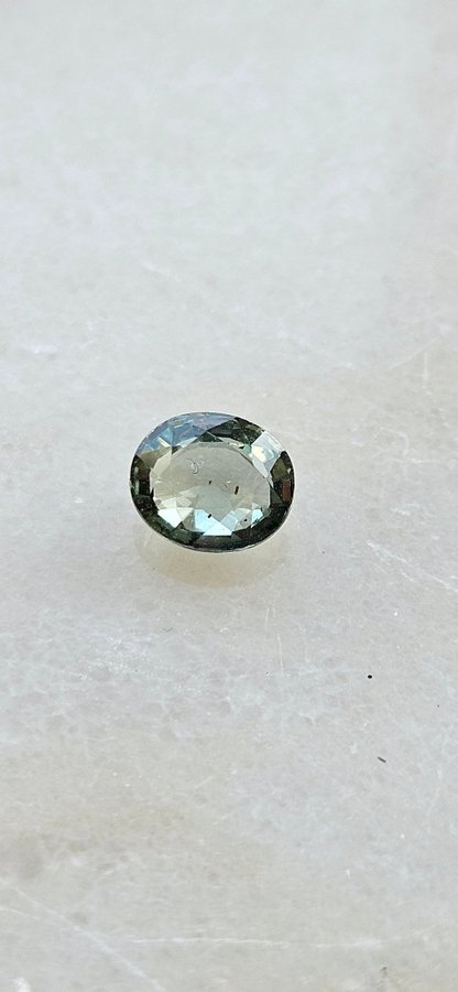 Naturlig Grön Safir 0.89Ct