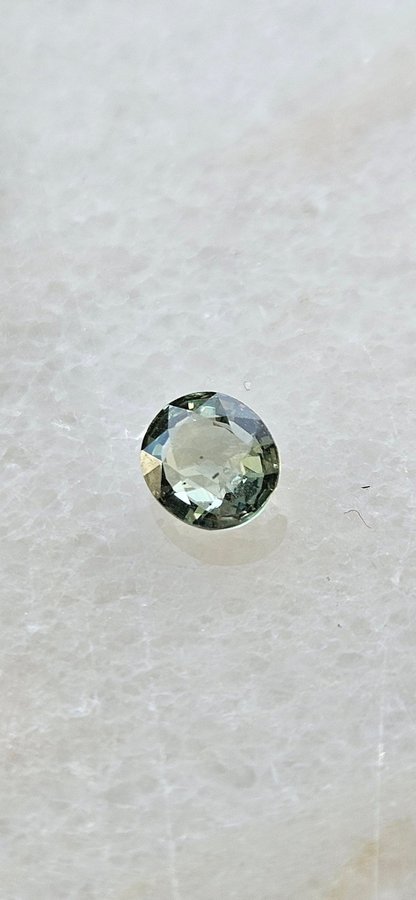 Naturlig Grön Safir 0.89Ct