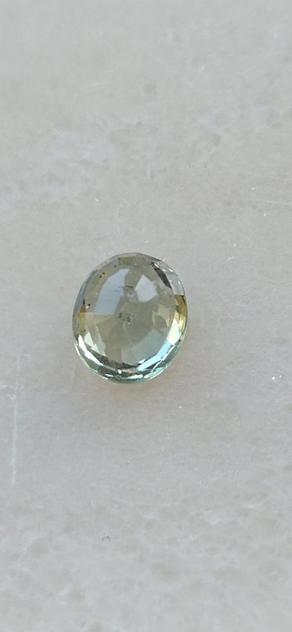 Naturlig Grön Safir 0.89Ct