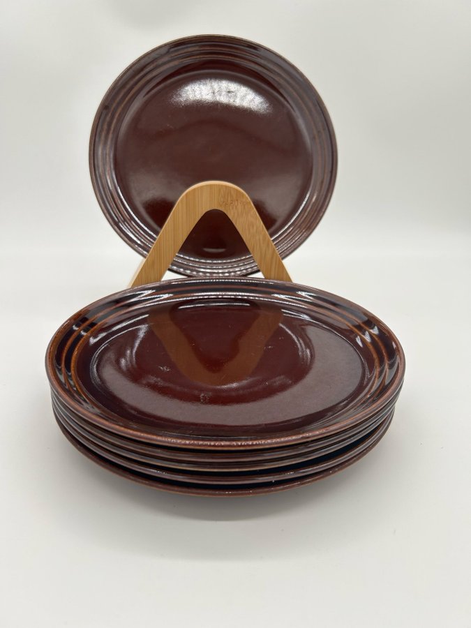 small Gustavsberg RUSTIK PLATE SET 6 pieces in chocolate color