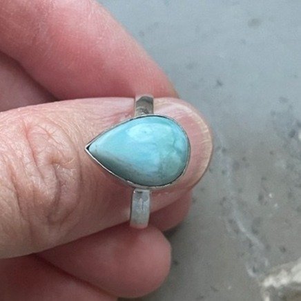 Silver ring med Larimar Stl ca 19 Ädelsten. Helt Ny