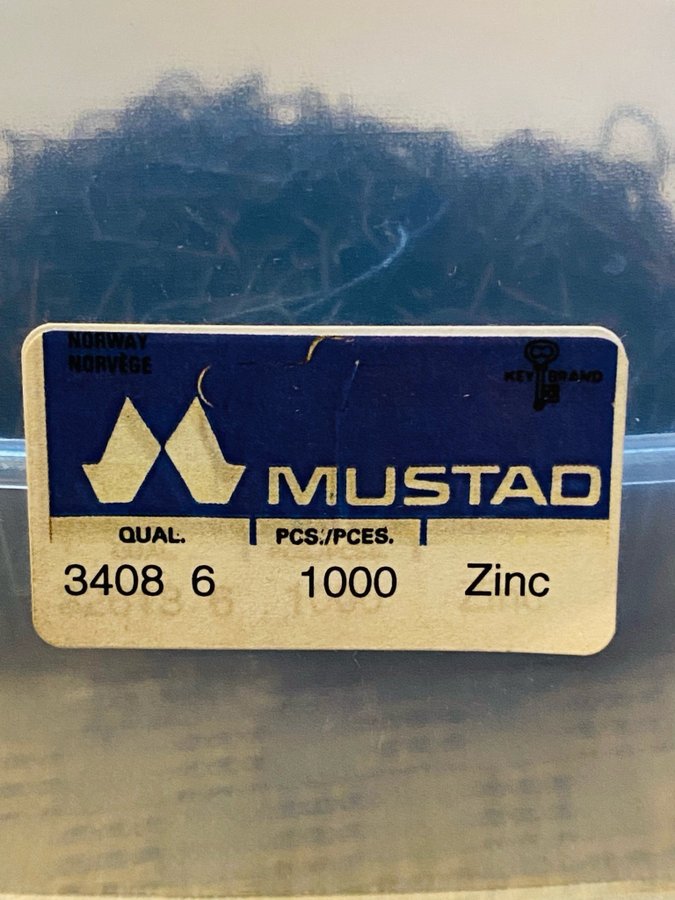 OBS Mustad nr6 Qual 3408 1000st kvalitetskrokar i plastlåda! Fyndläge !