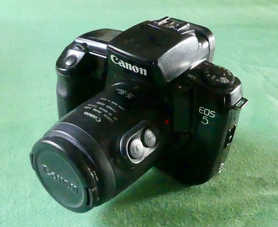 Canon EOS 5 med objektiv