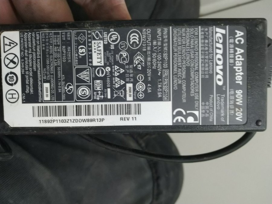 Lenovo AC-adapter 90W 20V