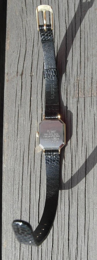 Vintage Pulsar Quartz armbandsur dam; i behov av service