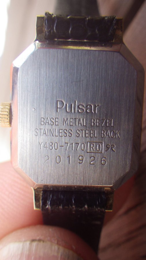 Vintage Pulsar Quartz armbandsur dam; i behov av service