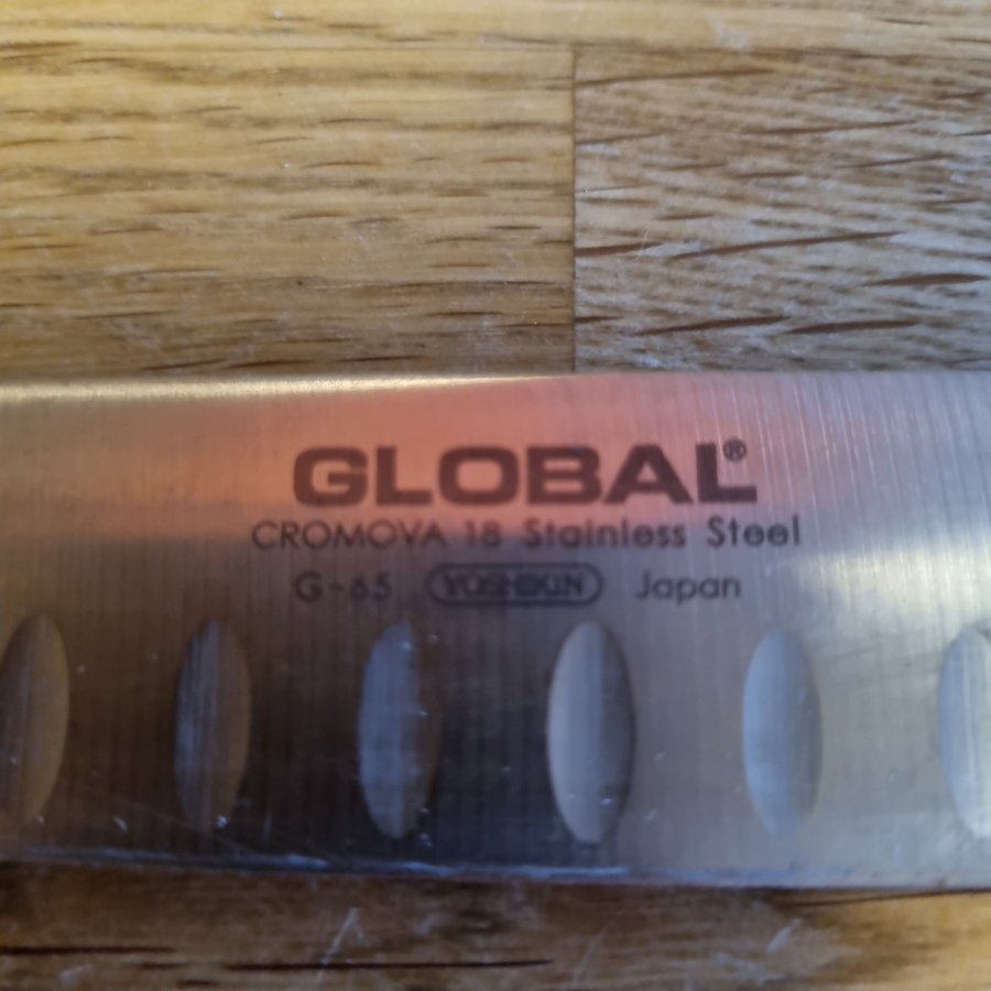 GLOBAL LAX  SKINKKNIV 27 CM G-65