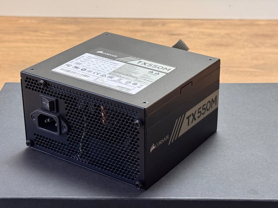 Corsair TX550M 550W Nätaggregat