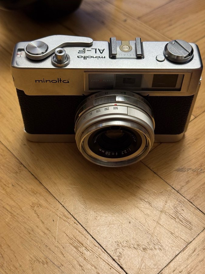 Minolta AL-F Rokkor kamera