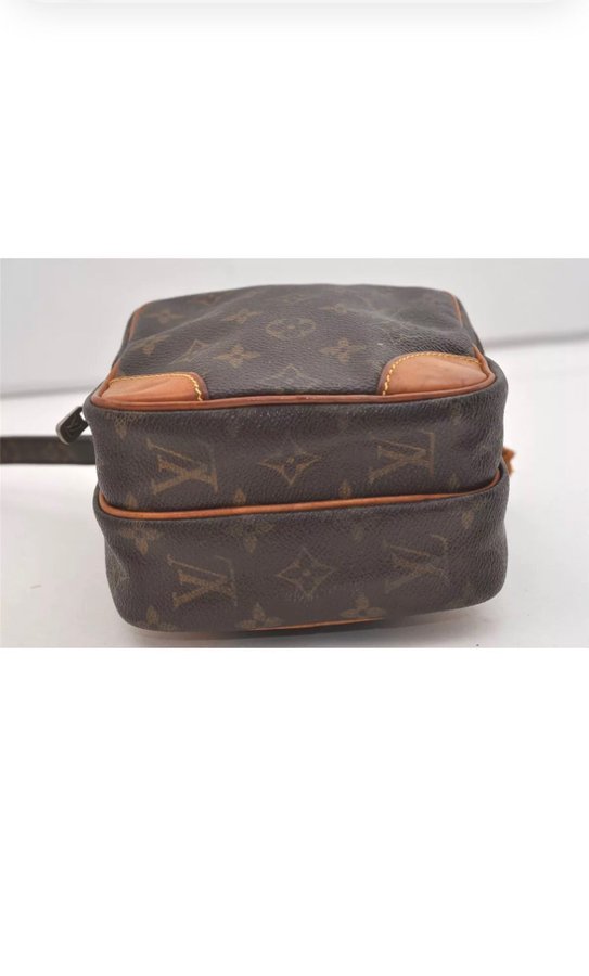 LOUIS VUITTON MONOGRAM CROSS BODY AXELVÄSKA VÄSKA