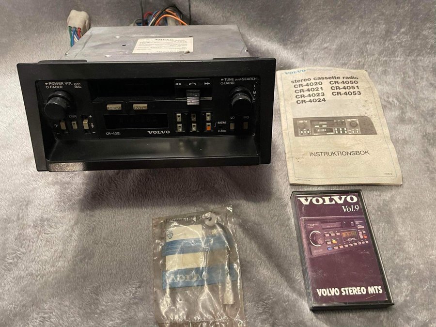 Volvo 740/744/745 bilstereo i ett mkt fint skick!!