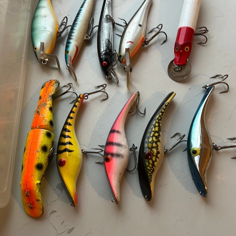 Zalt,Rapala,Abu garcia ,drifter tackel,wobblers.