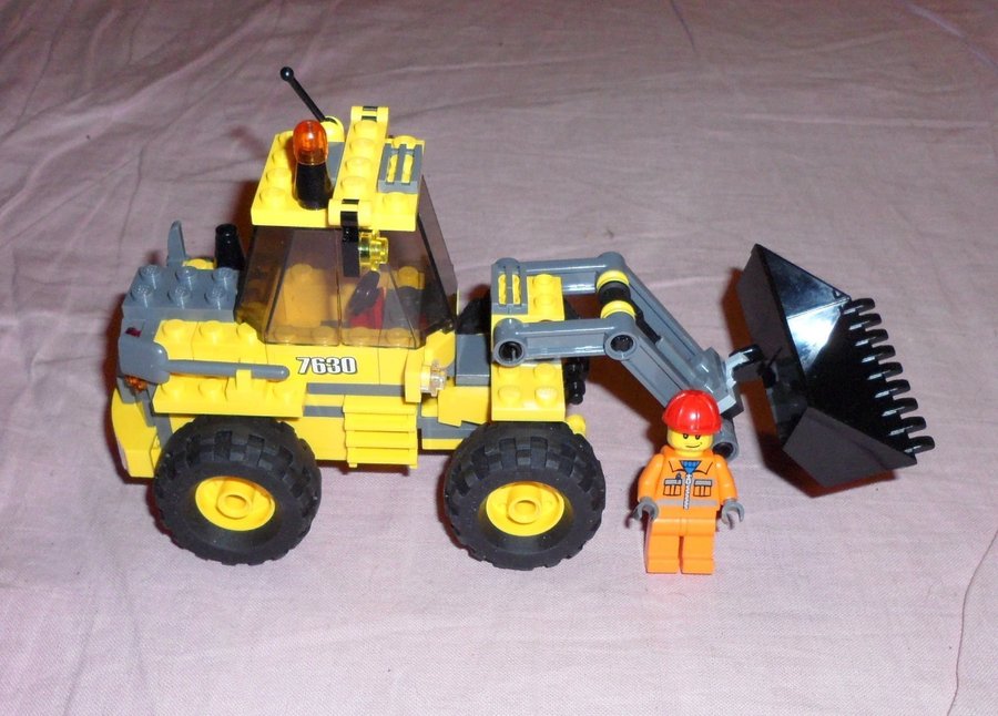 LEGO : City / Front-End Loader Set 7630