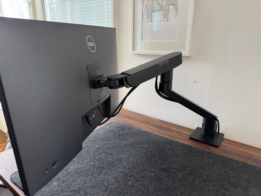 Dell 27" 4K USB-C Monitor / datorskärm - P2721Q + Dell högkvalitativ arm!