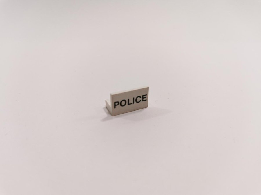 Lego - tryck - panel - 1x2 - part 4865pb003 - polis - police - vit