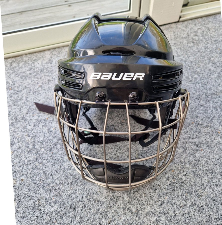 Bauer, ishockeyhjälm strl M