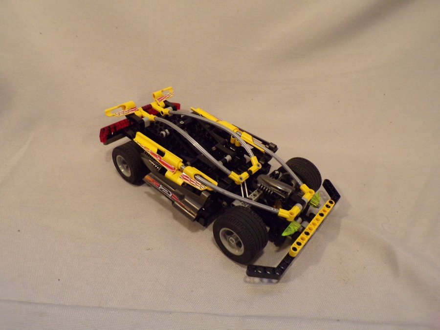 Lego Racer 8472 Street n Mud racer, komplett med motor, instruktion och kartong